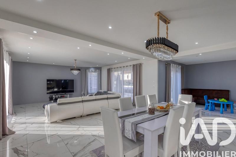 Maison - 149 m² - 5 pièces