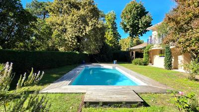 Maison - 175 m² - 7 pièces