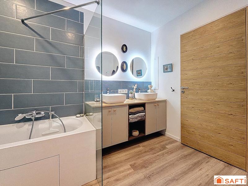 Maison - 171 m² - 6 pièces