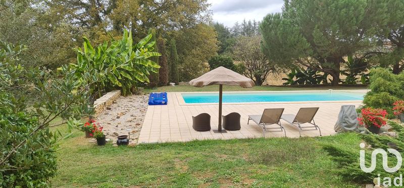 Maison - 290 m² - 6 pièces