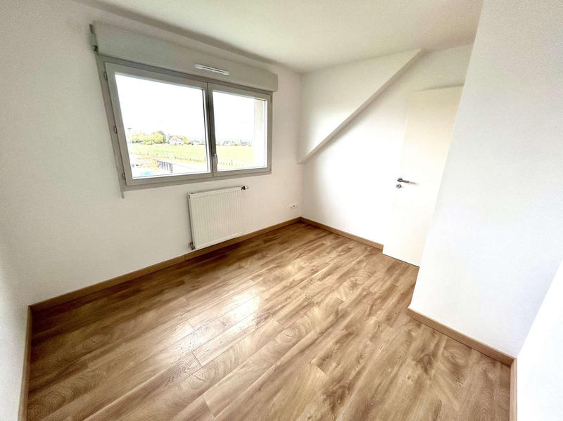 Appartement - 80 m² - 5 pièces