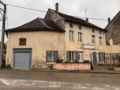 Local commercial - 396 m²