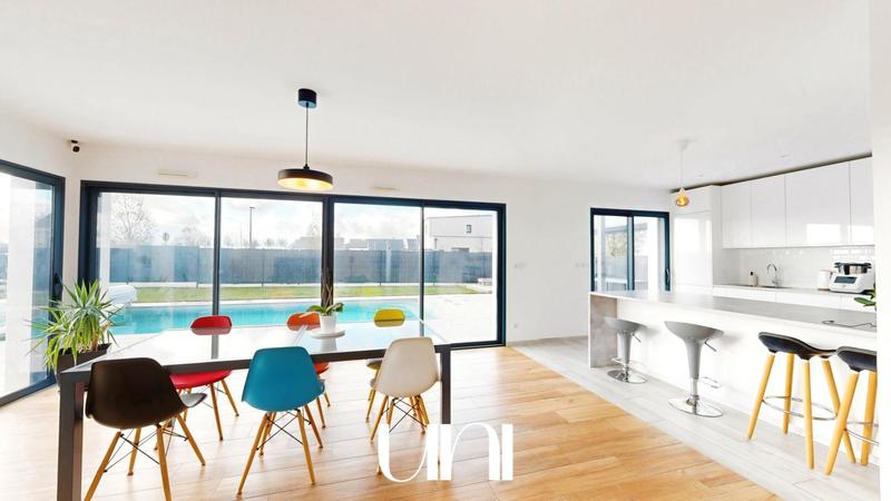 Maison - 178 m² - 6 pièces