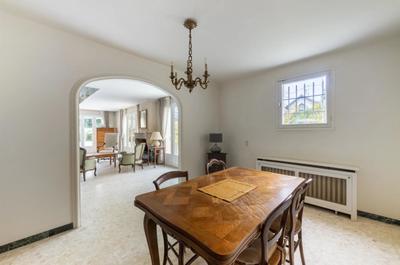 Maison - 236 m² - 7 pièces