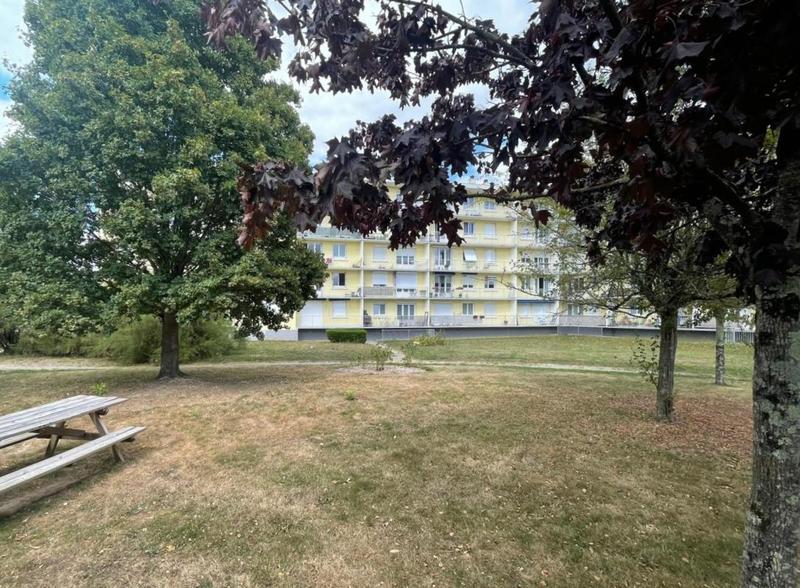 Appartement - 83 m² - 5 pièces