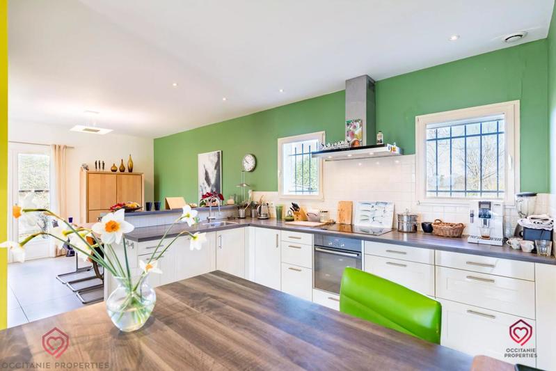 Propriété - 195 m² - 7 pièces