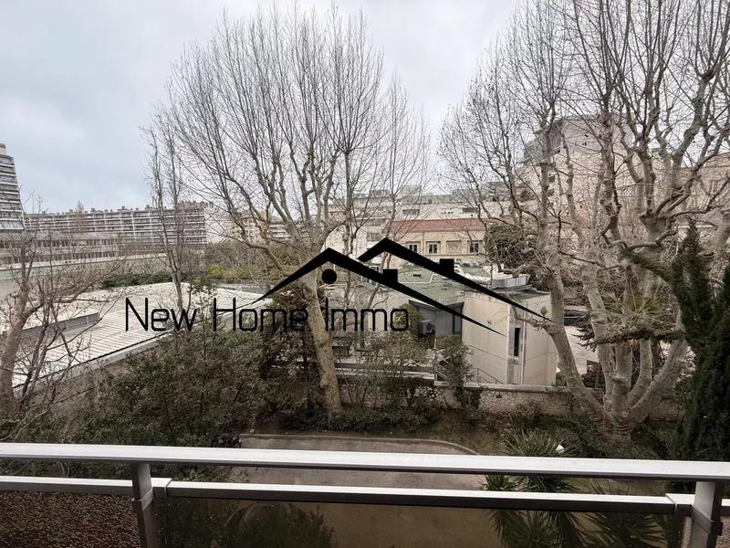 Appartement - 98 m² - 4 pièces