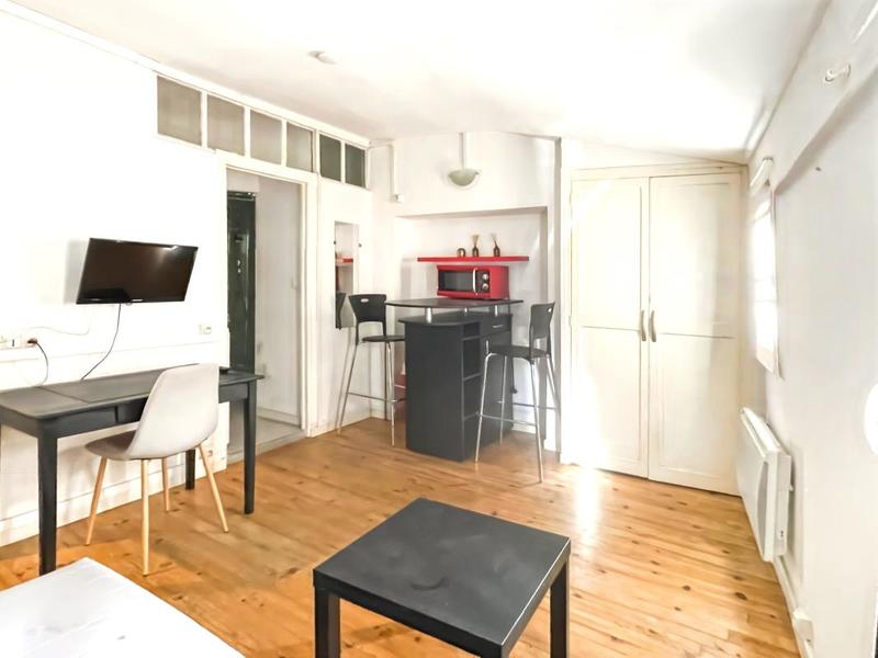 Studio - 17 m² - 2 pièces
