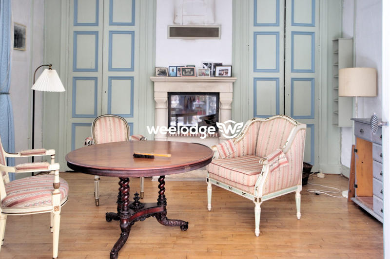 Maison - 232 m² - 12 pièces