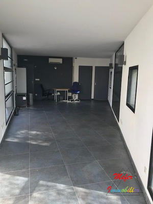 Bureau - 40 m² - 1 pièce