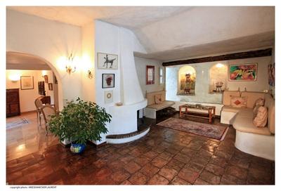 Propriété - 741 m² - 12 pièces