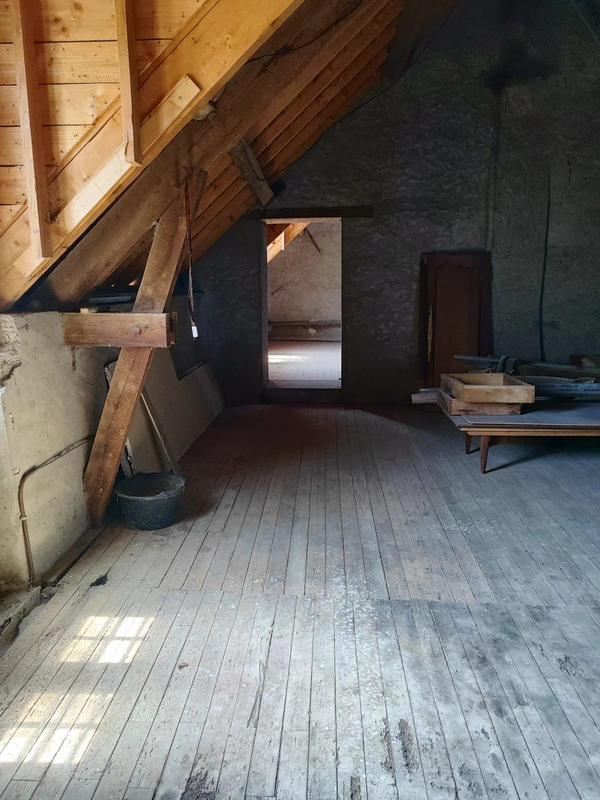 Maison traditionnelle - 104 m² - 4 pièces