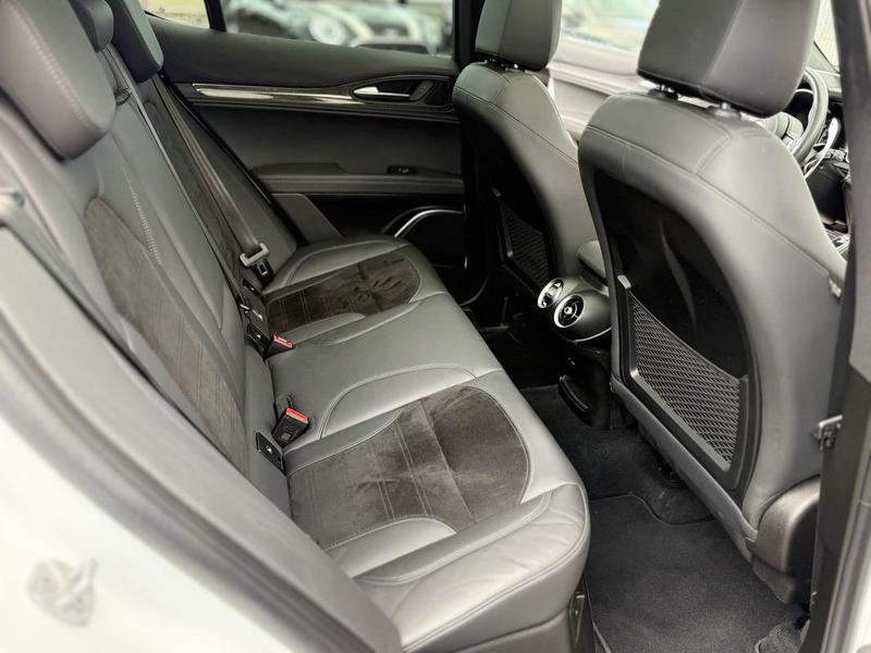 Alfa Romeo Stelvio 210 Q4 ti véloce toit ouvrant