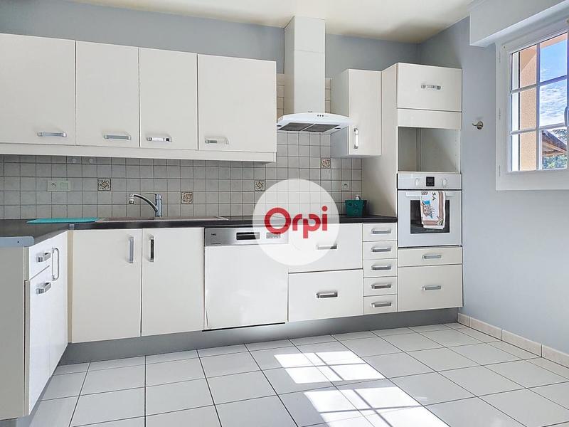 Maison - 121 m² - 6 pièces