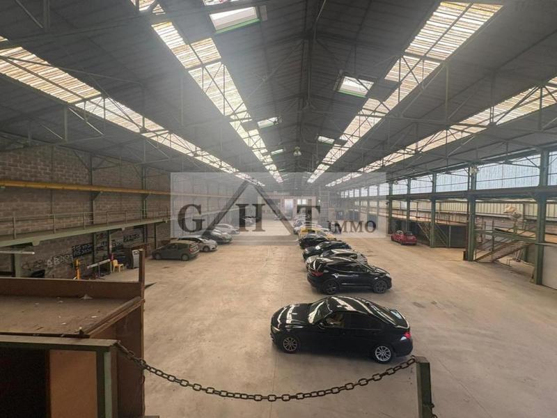 Entrepôt - 2 000 m²