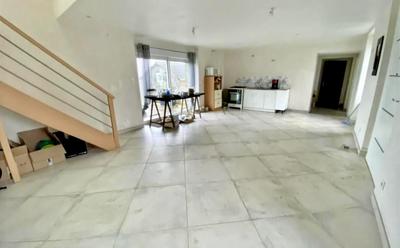 Maison - 84 m² - 3 pièces