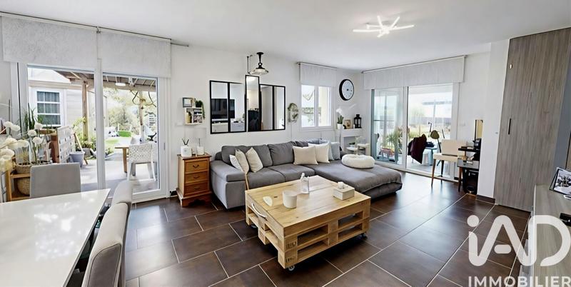 Maison - 137 m² - 6 pièces