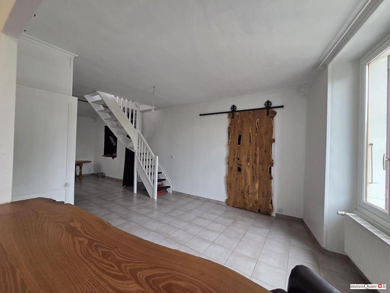 Appartement - 98 m² - 5 pièces