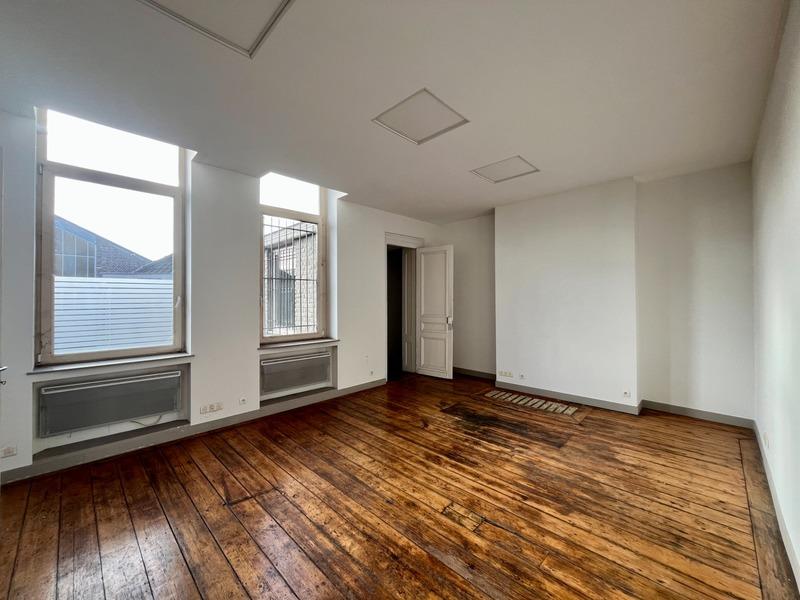 Immeuble - 640 m² - 24 pièces