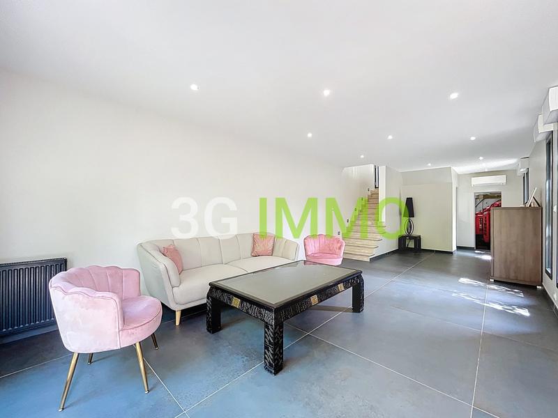 Maison traditionnelle - 131 m² - 5 pièces