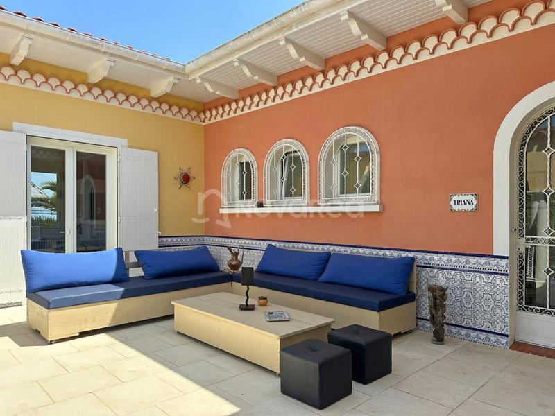 Maison - 195 m² - 7 pièces