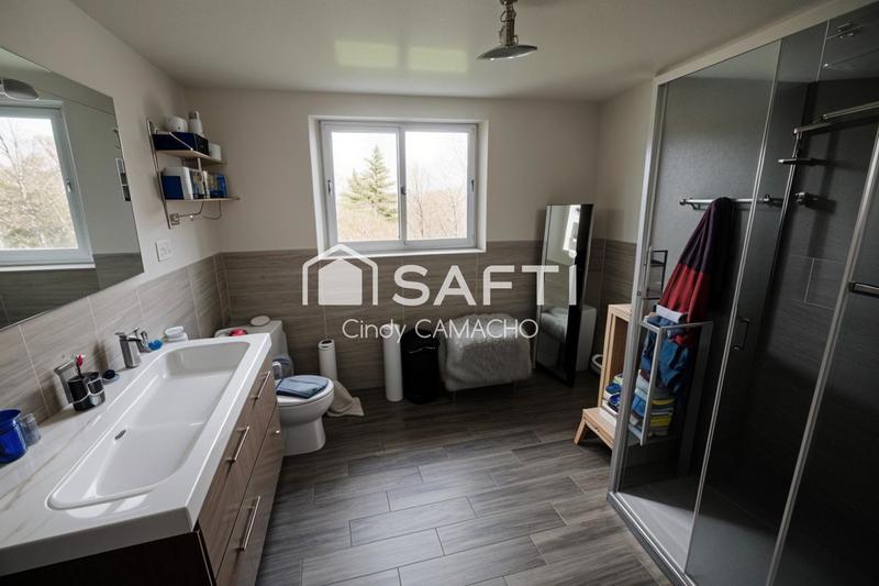 Maison - 80 m² - 8 pièces