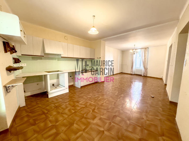 Maison - 280 m² - 13 pièces