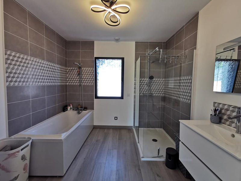 Maison - 171 m² - 7 pièces