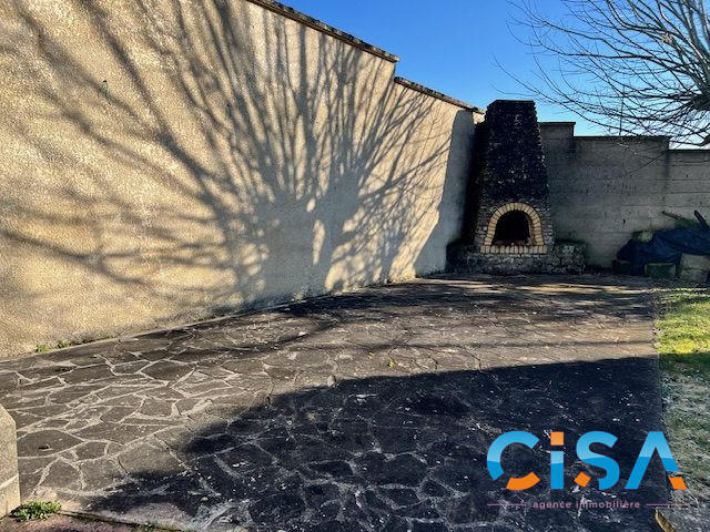 Maison - 92 m² - 5 pièces