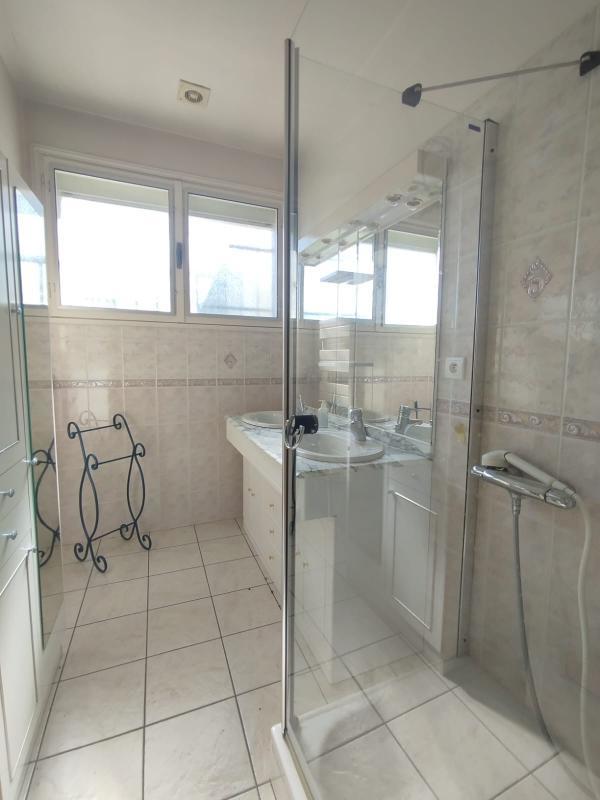 Propriété - 187 m² - 6 pièces