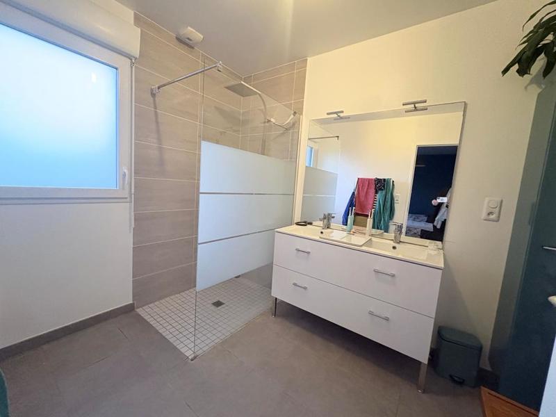 Maison - 140 m² - 5 pièces