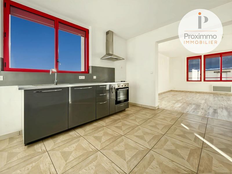 Appartement - 96 m² - 4 pièces