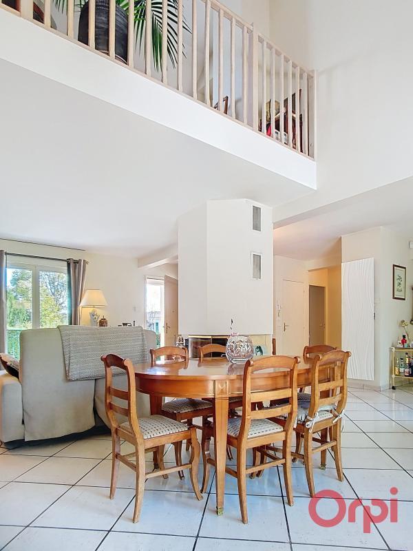 Maison - 140 m² - 4 pièces