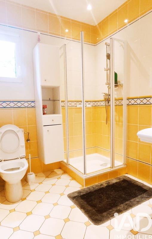 Maison - 259 m² - 8 pièces