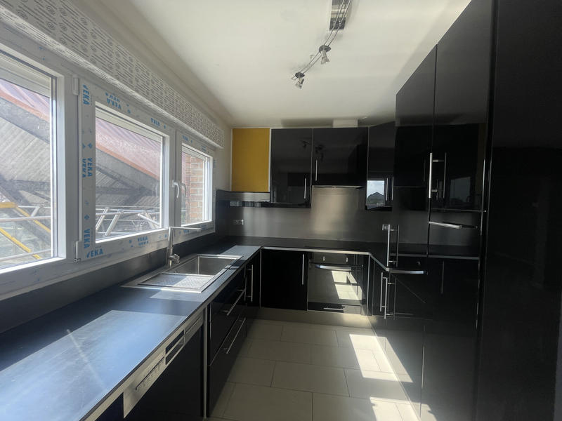 Duplex - 127 m² - 7 pièces