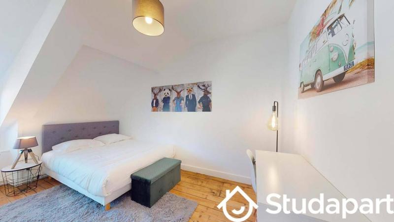 Chambre - 11 m² - 1 pièce