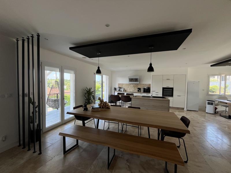 Villa - 161 m² - 5 pièces