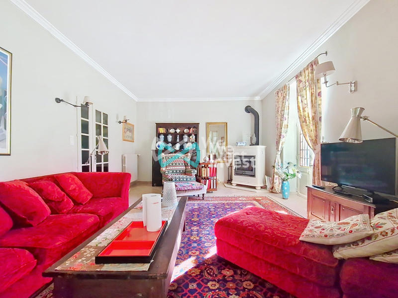 Maison - 445 m² - 7 pièces