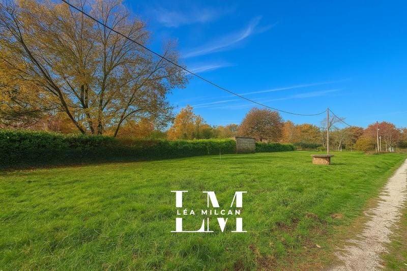 Terrain constructible - 2 450 m²