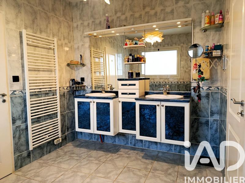 Maison de maîtres - 294 m² - 6 pièces