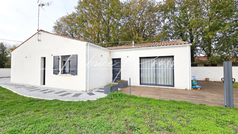 Maison - 96 m² - 4 pièces