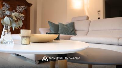 Villa - 366 m² - 8 pièces