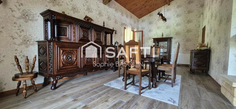 Maison - 210 m² - 8 pièces