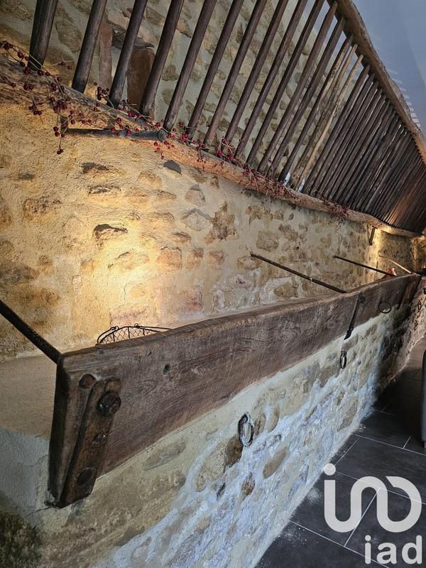 Maison - 285 m² - 11 pièces