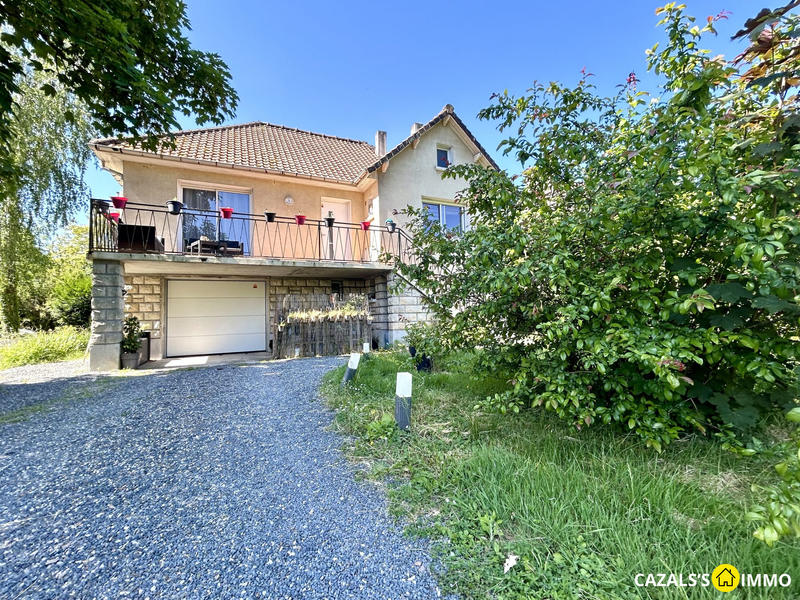 Maison traditionnelle - 87 m² - 4 pièces