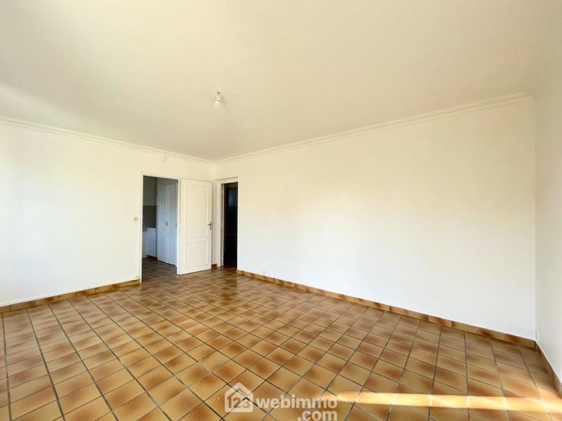 Maison - 84 m² - 4 pièces