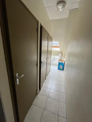 Local d'activités - 174 m²