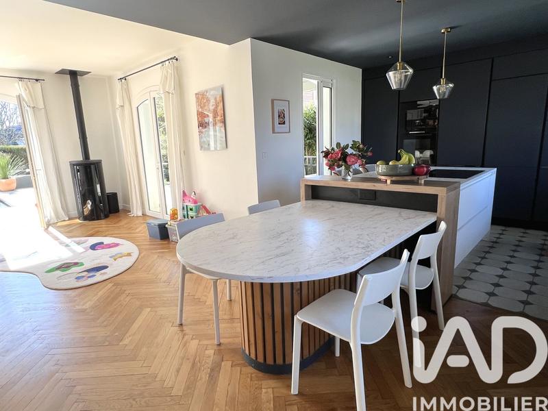 Maison - 164 m² - 6 pièces