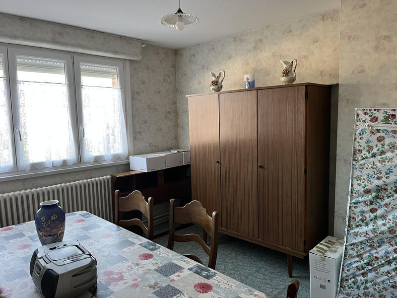 Maison - 98 m² - 7 pièces