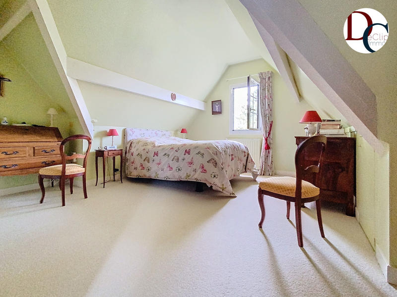 Maison - 193 m² - 7 pièces